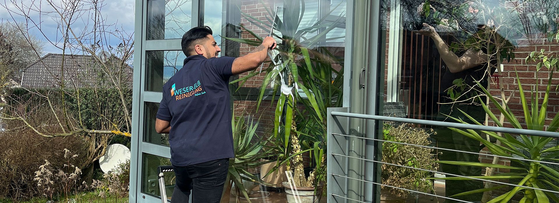 Glasreinigung und Fassadenreinigung für Hamburg und Umgebung